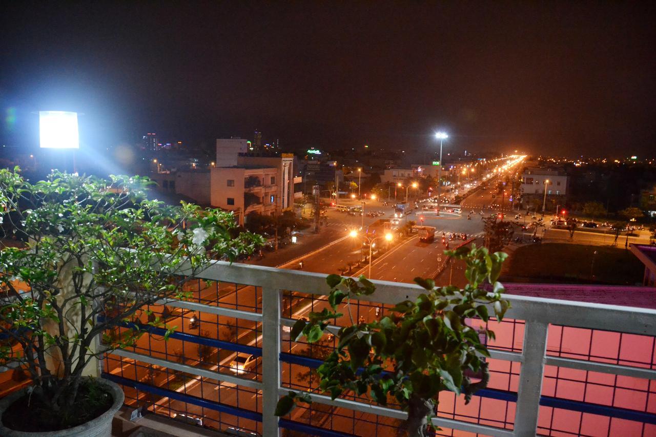 Cong Thuong Hotel Danang Exterior photo